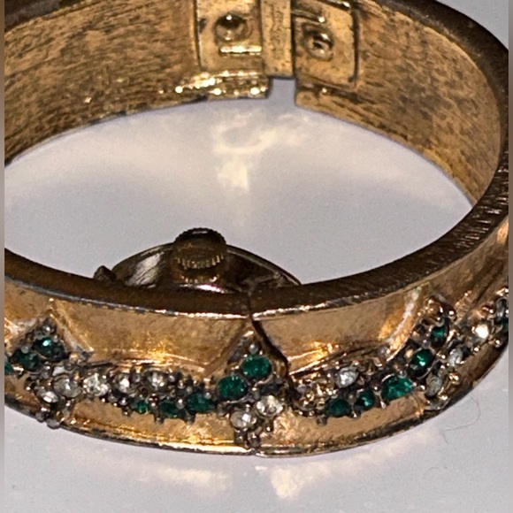 RARE LUXURY Vintage ESTATE BULOVA HIDDEN FACE WATCH MESH GOLD BANGLE BRACELET